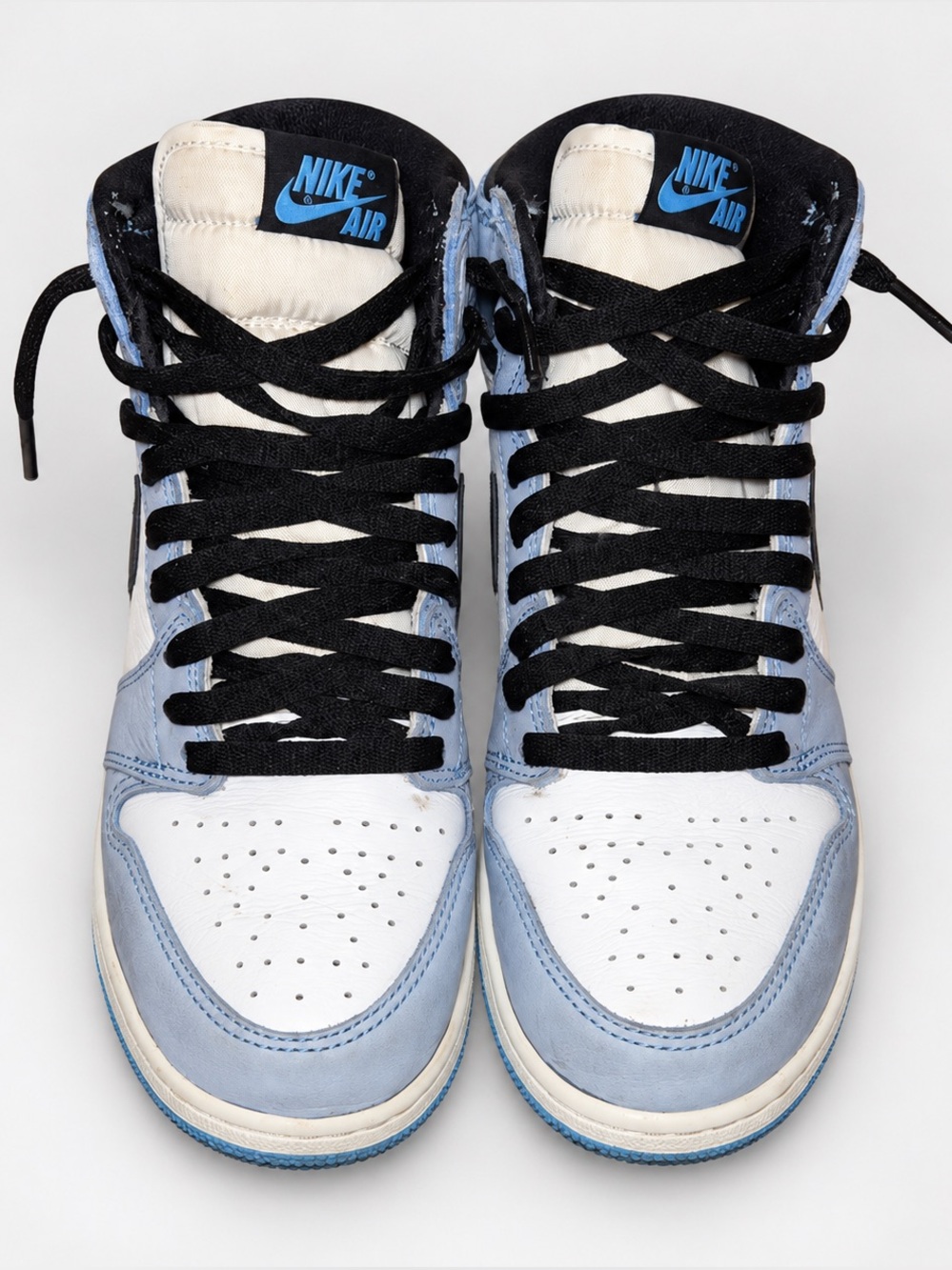 Air Jordan 1 Retro High OG University Blue